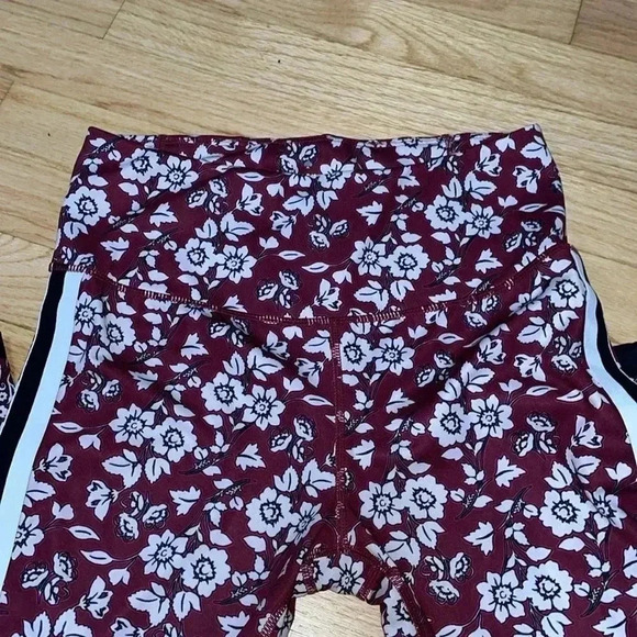 Kate Spade Floral Atheltic Leggings- Small - Picture 3 of 8